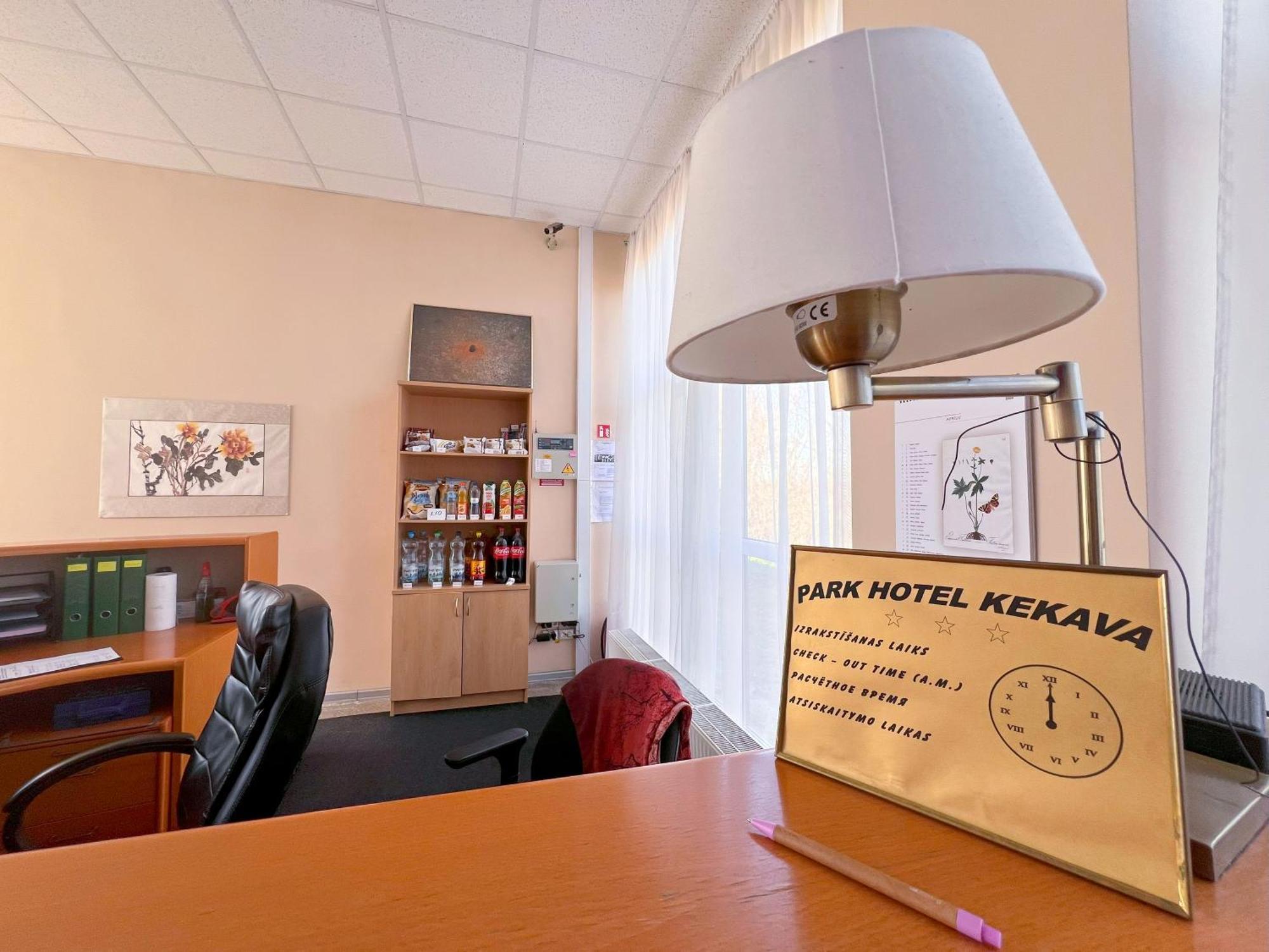 Park Hotel Ķekava Eksteriør bilde